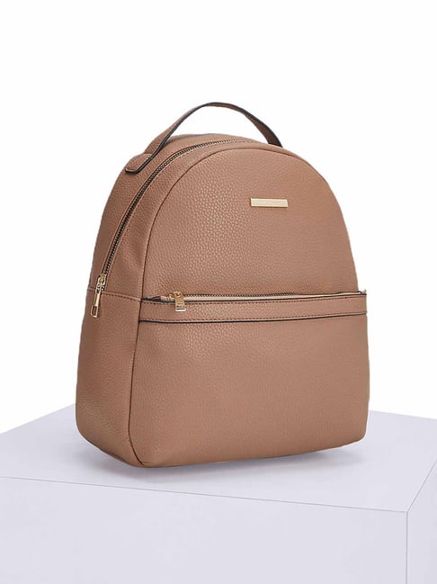 Forever Glam by Pantaloons Women Olive Green Solid Backpack Price in India,  Full Specifications & Offers | DTashion.com