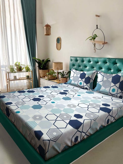 Klotthe Multicolor Cotton Blend 300 TC Double Bedsheet With 2 Pillow Covers