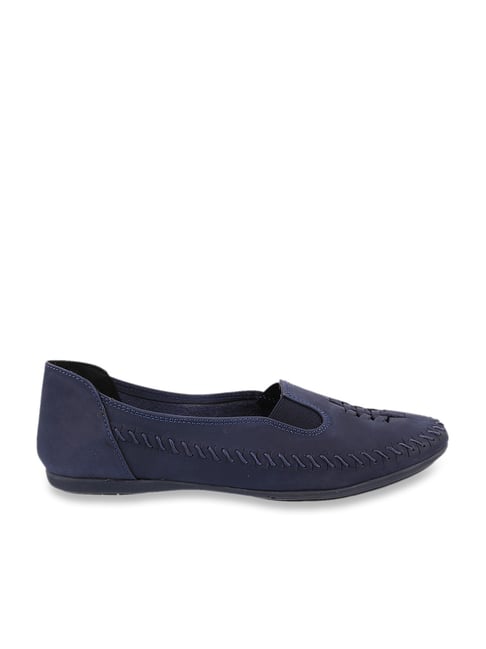 Catwalk on sale footwear flats