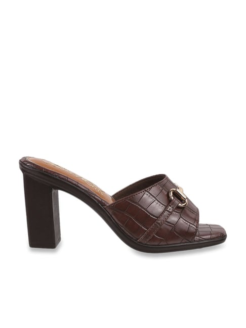 Catwalk Women Brown Flats - Buy Catwalk Women Brown Flats Online at Best  Price - Shop Online for Footwears in India | Flipkart.com