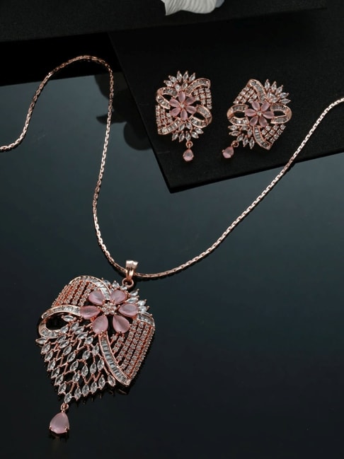 Buy Lisa Trellis Diamond Pendant Set Online | CaratLane