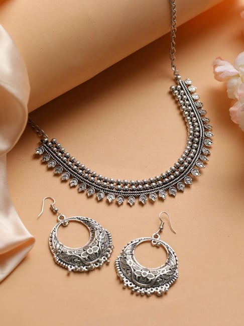 Buy New Silver Plated Traditional Fashion Jewellery Set for Women Girls.  Online In India At Discounted Prices