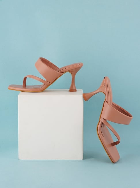 Zara heeled leather best sale sandals with padded strap