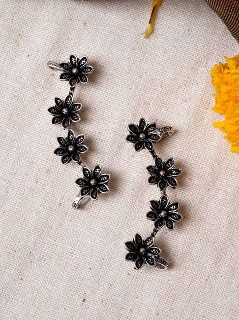 Raisin Black Floral Earrings