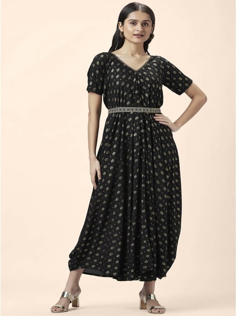 Akkriti by Pantaloons Black Printed Maxi Dress