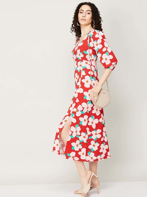 ginger and smart red dress A girl's entitled to flaunt"