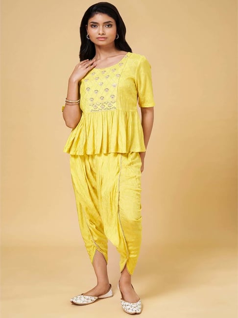Yellow dhoti pants and cape set | Embellished blouse, Dhoti pants, Pant  saree
