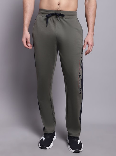 Buy HRX Trousers online  Men  375 products  FASHIOLAin
