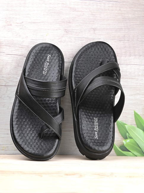 Buy Mochi Black Toe Ring Sandals for Women at Best Price @ Tata CLiQ