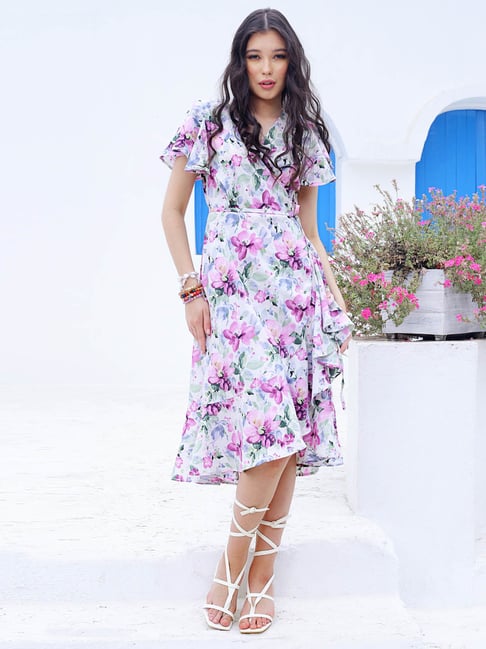 Buy online Women's Tiered Dress Floral Dress from western wear for Women by  Vidraa Western Store for ₹1500 at 70% off | 2024 Limeroad.com