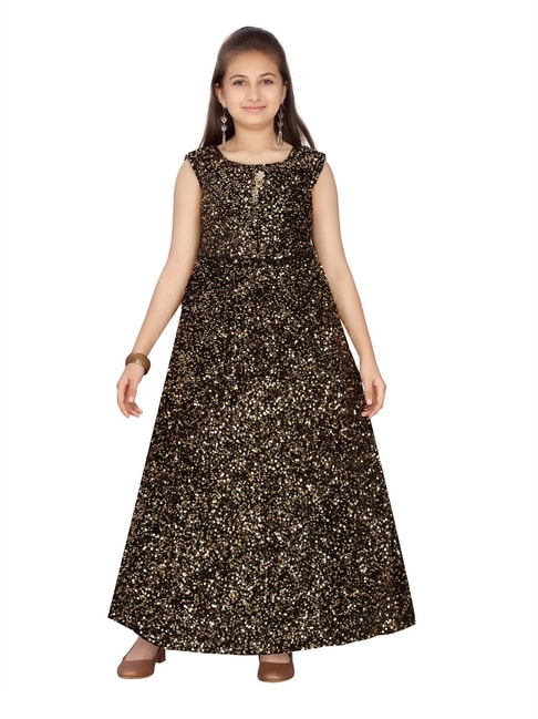 Black And Golden Party Wear Black Golden Designer Gown at Rs 5000 in Kanpur