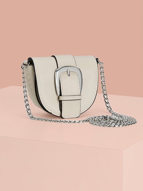Buy Forever Glam by Pantaloons Off-White Medium Mini Handbag at Best Price  @ Tata CLiQ