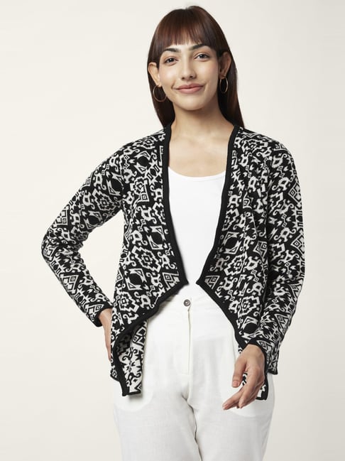 Akkriti by Pantaloons Black Shrug