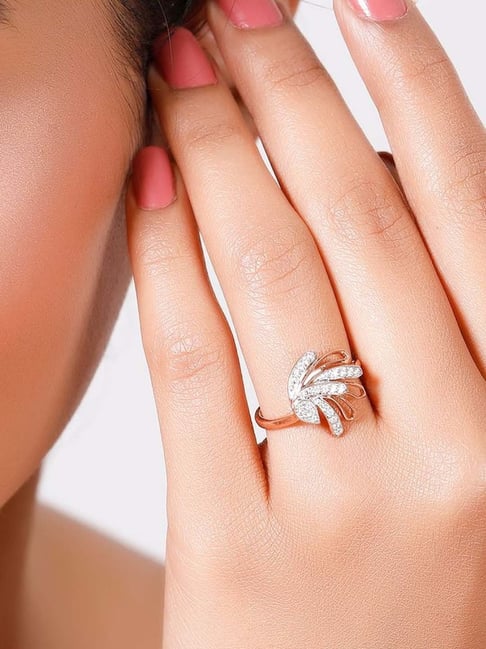 Majestic Embrace Diamond Finger Ring for Men