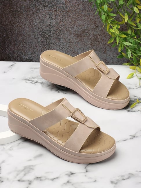 Casual discount wedge sandals