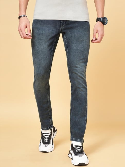 Buy YU By Pantaloons Men Blue Slim Fit Light Fade Jeans - Jeans for Men  20978422 | Myntra