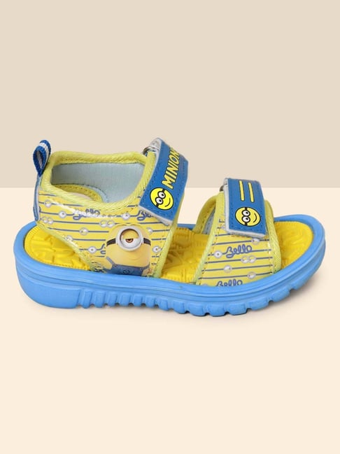Kidsville Minions Printed Blue Yellow Floater Sandals