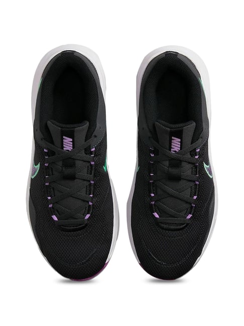 Womens nike air max best sale motion black