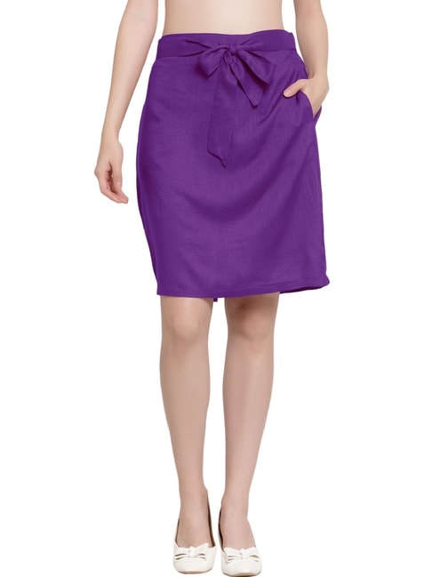 How to Wear Purple in Style 2020 | Skirt fashion, Lavender skirt outfit,  Skirt outfits