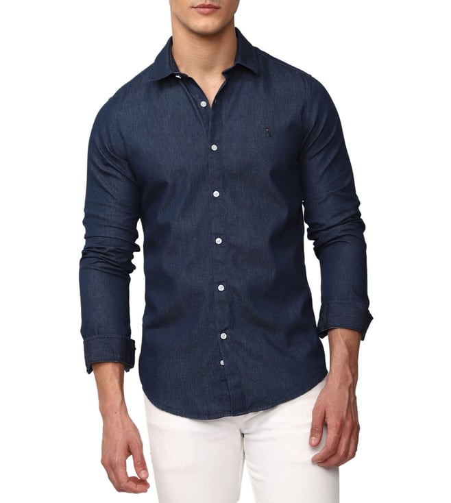 Does a navy blue shirt go with light grey pants  Quora