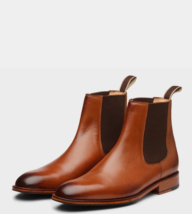 Wingtip hot sale chelsea boot