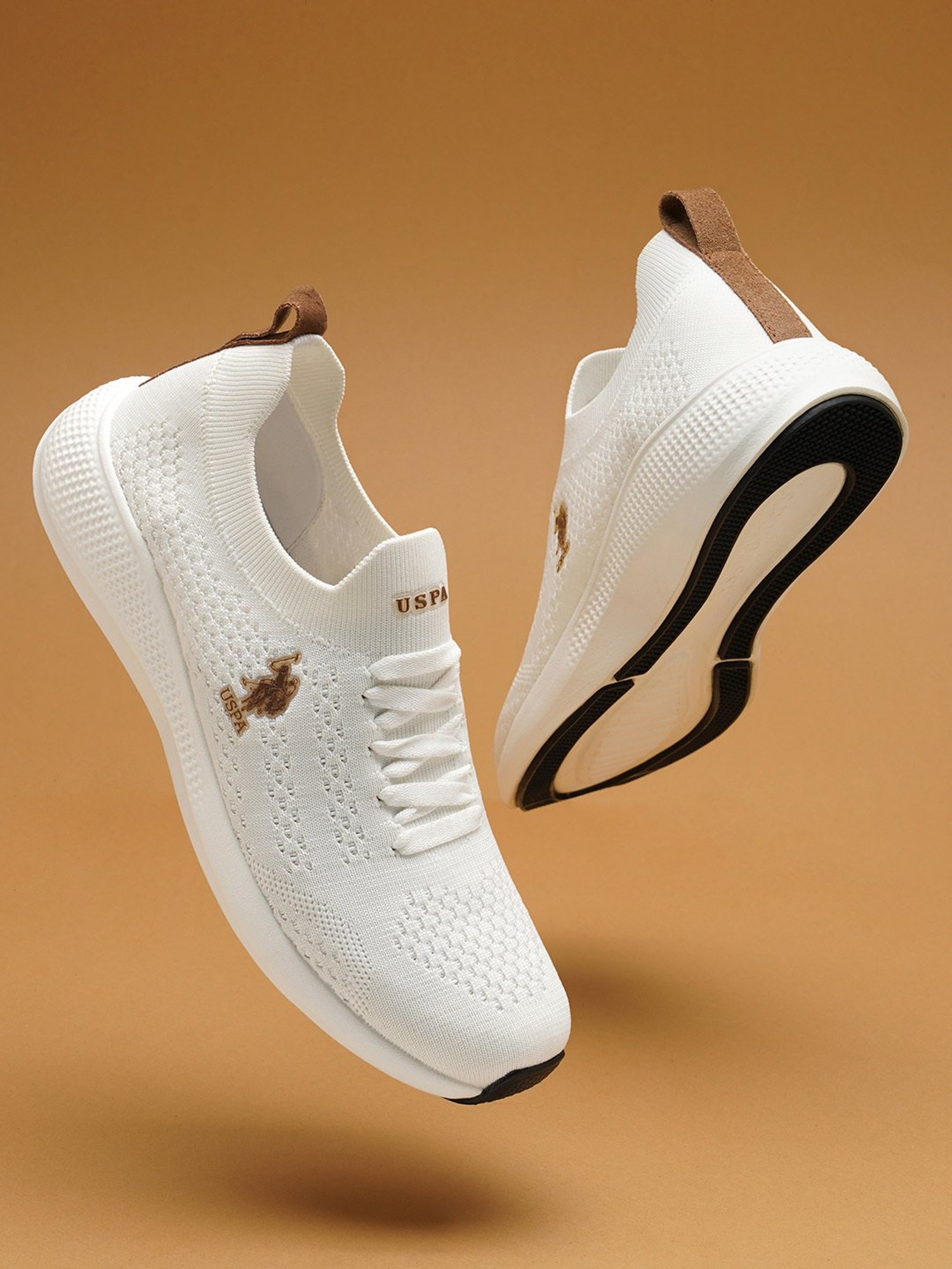 Details more than 252 mens white sneakers cheap