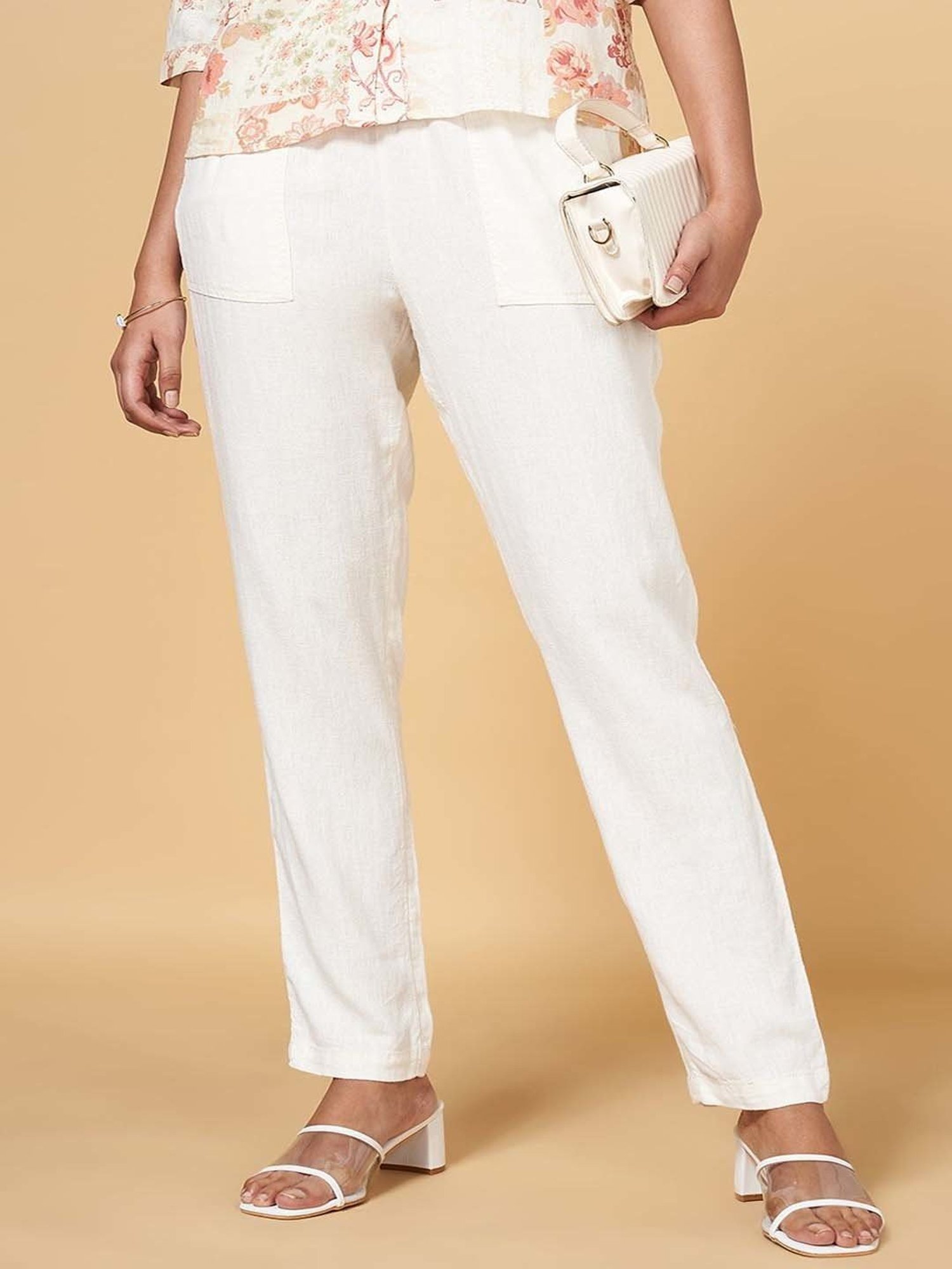 arkitaip  The Wabi Pleated Linen Trousers in offwhite  arkitaip