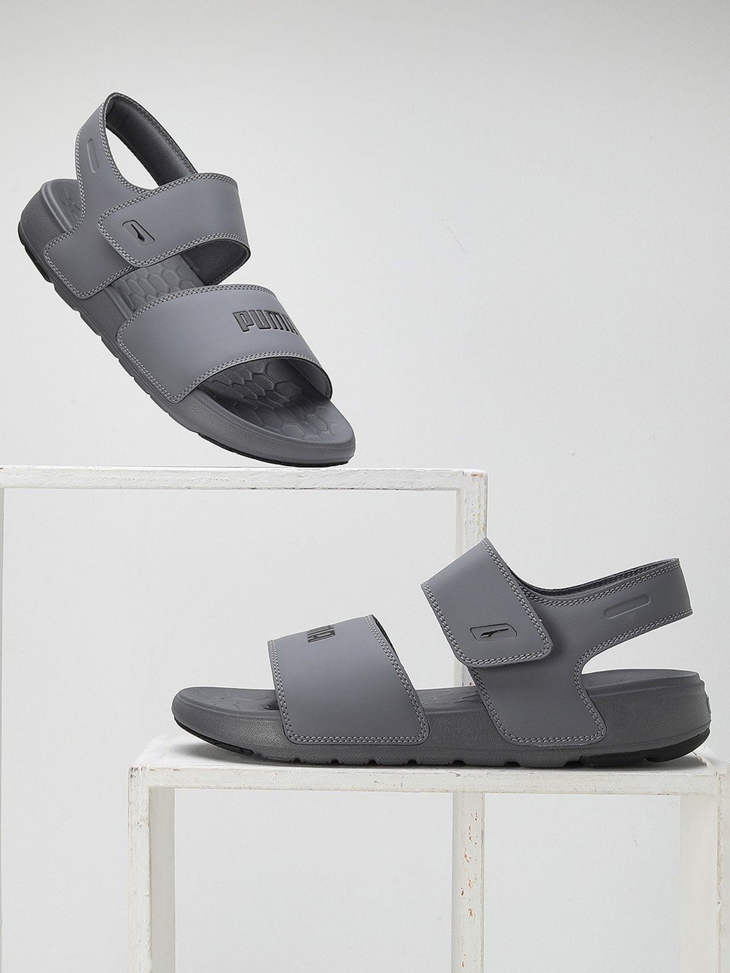 Buy FitFlop FitFlop GOGH MOC Men's Buckle Nubuck Back-Strap Sandals - Minky  Grey (GD3-A76) Online | ZALORA Malaysia