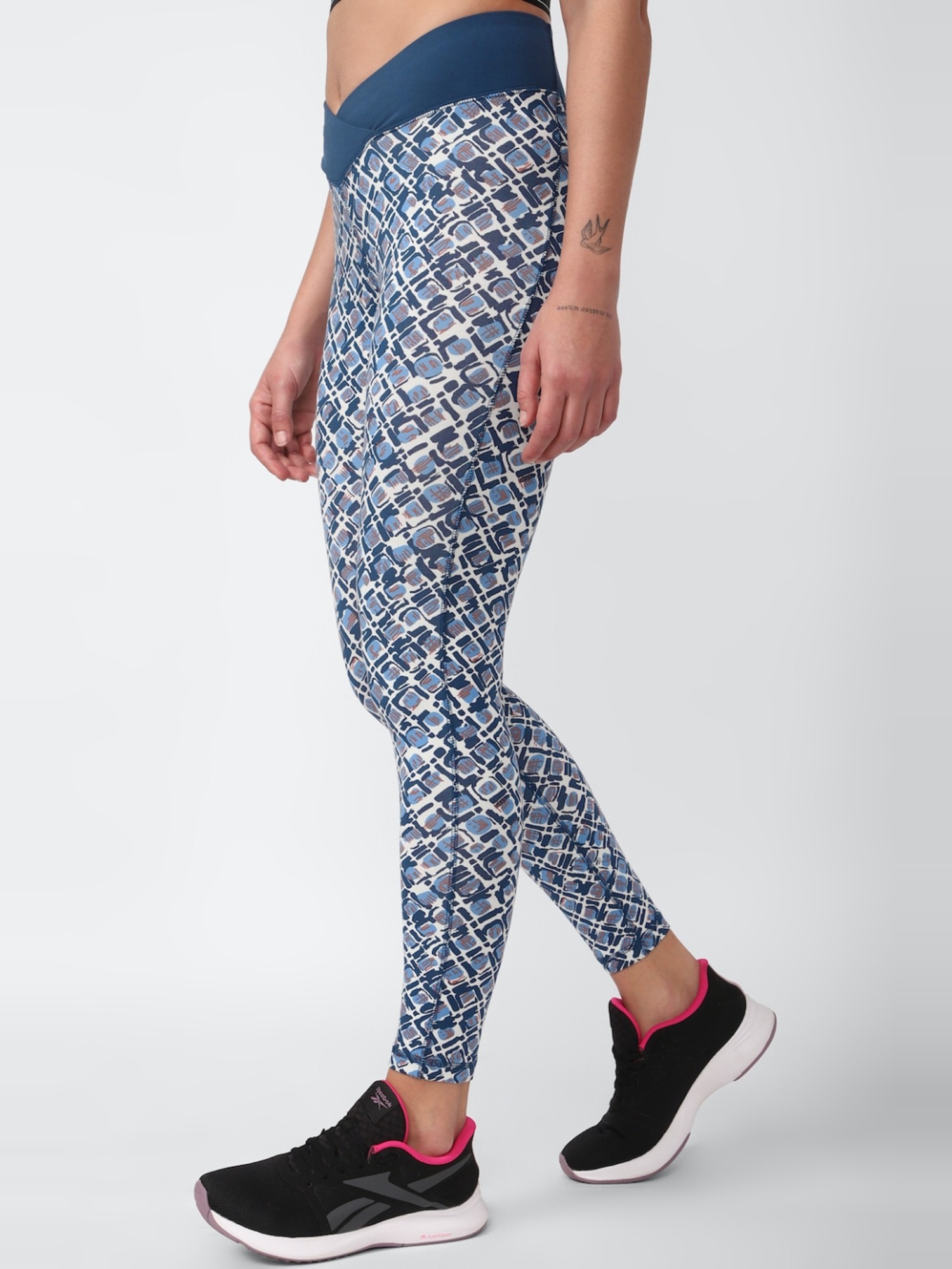 Blue Bloom Floral Leggings | Women's Active Wear Yoga Pants