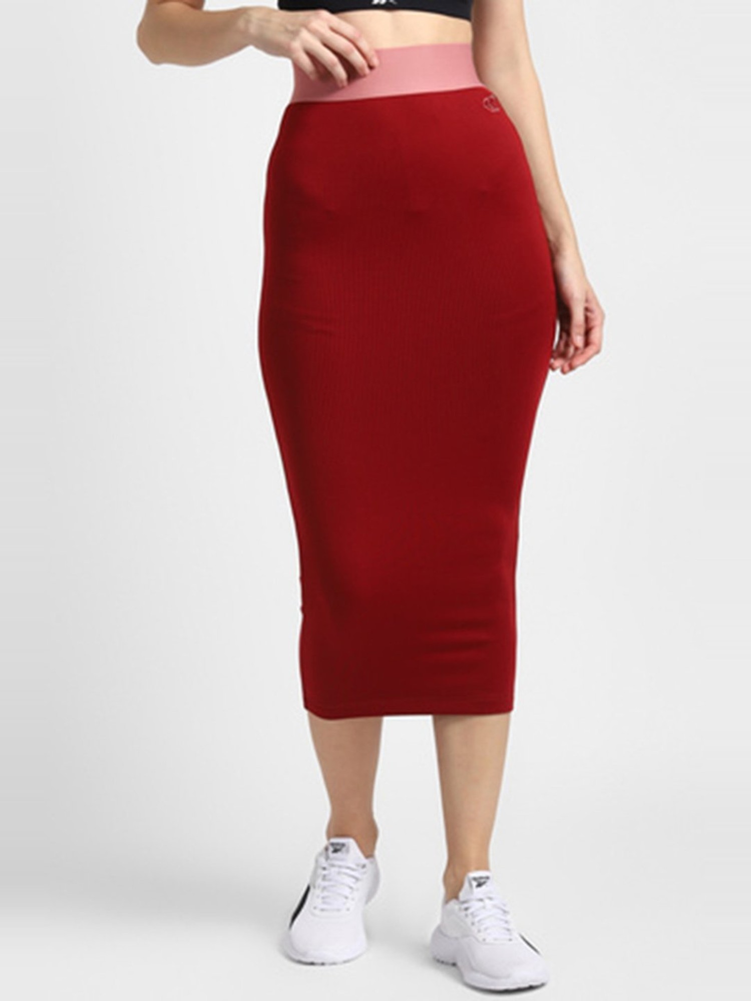 Style Tips How to Wear a Pencil Skirt Like a Red Carpet Stunner