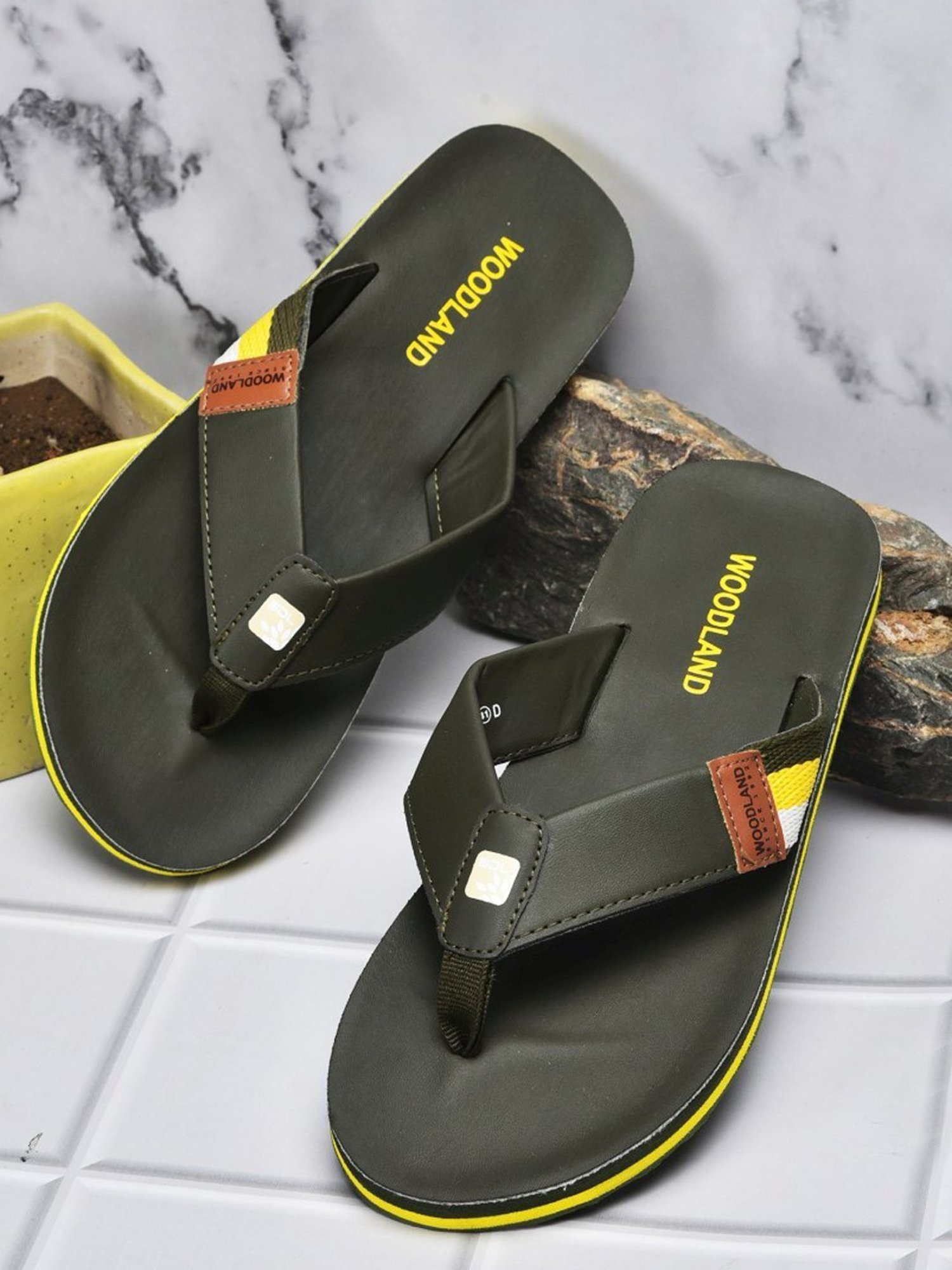 Woodland on sale flip flops