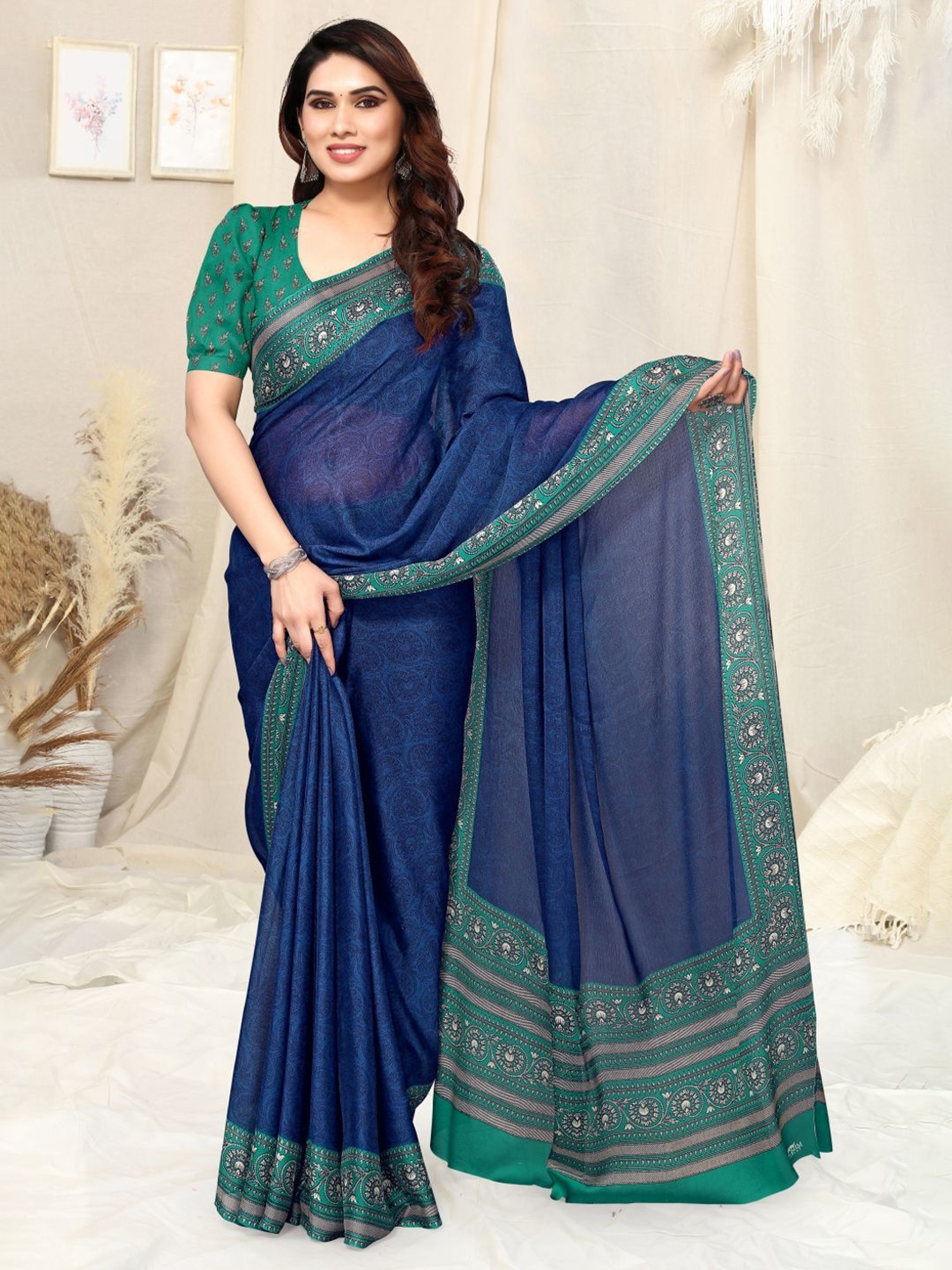Buy Royal Blue Organza Saree With Floral Embroidered Butti Online - Kalki  Fashion