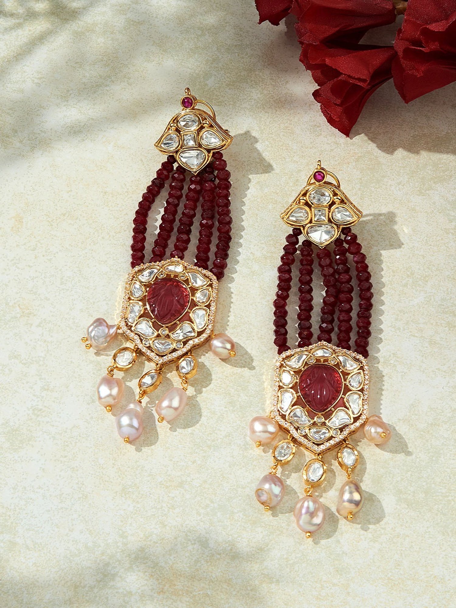 Tanishq diamond earings | Unique diamond earrings, Diamond earrings design,  Emerald diamond earrings
