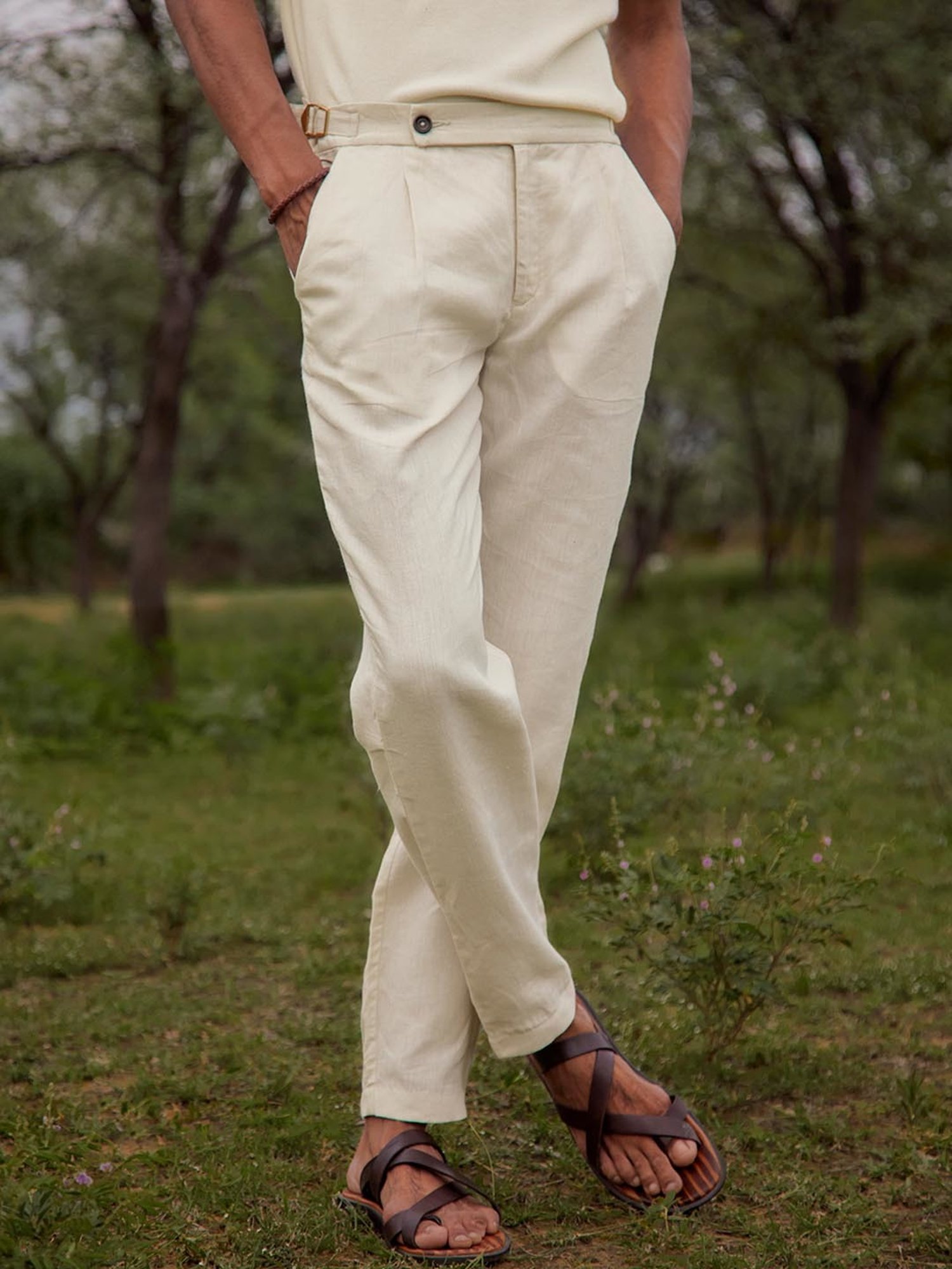 15 Outfit Ideas With Linen Pants - Styleoholic