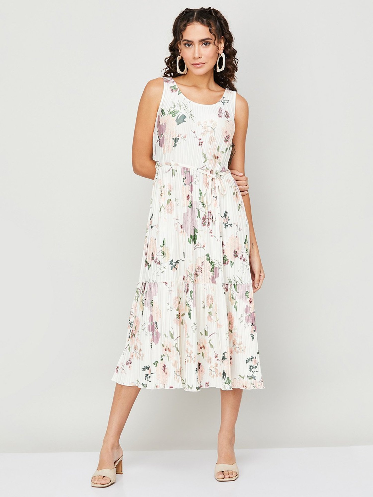 Buy Vero Moda Multicolor Floral Print Midi Dress for Women Online @ Tata  CLiQ
