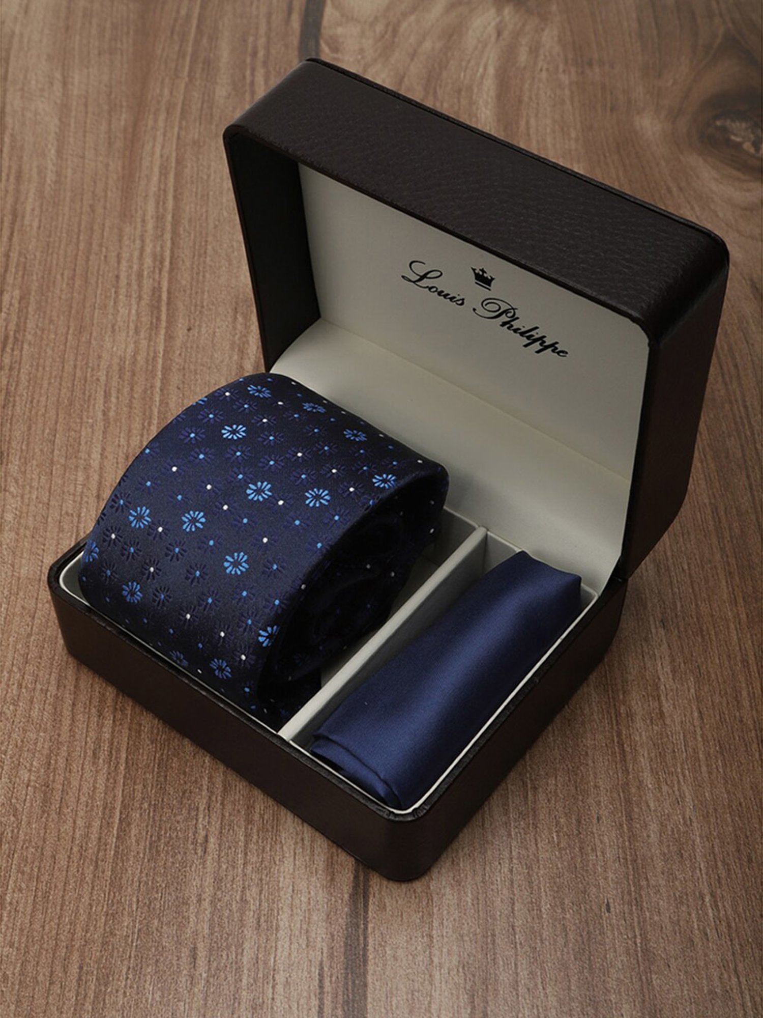 louis philippe tie set