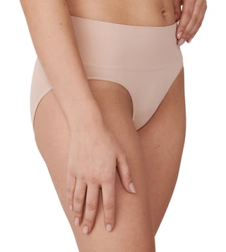 Buy la Vie en Rose Seamless High Waist Bikini Panty for Women Online @ Tata  CLiQ Luxury
