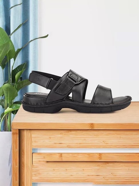 Handmade men's sandals in black leather with velcro closure