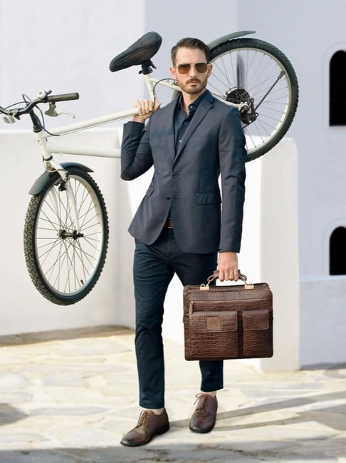 Buy Hidesign Bags For Men Online at best prices in India at Tata CLiQ