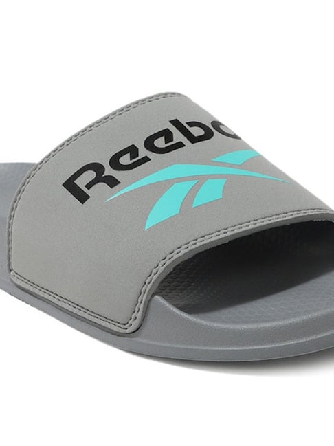 Sandal discount reebok classic