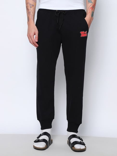 Bewakoof Black Loose Fit Printed Joggers