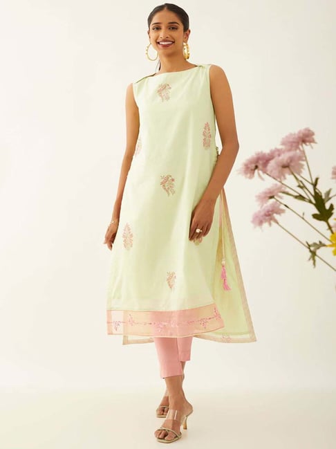 Taneira Green Floral Print Straight kurta-picture-28