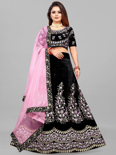 EthnoVogue Pink & Black Embroidered Made to Measure Lehenga & Blouse with  Dupatta - Absolutely Desi