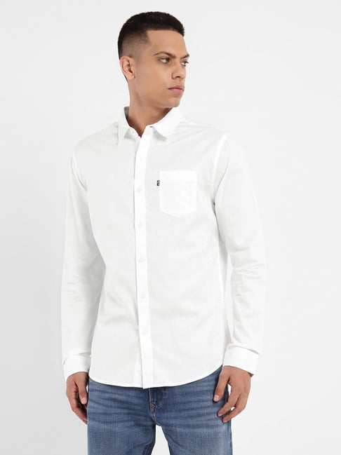 Buy Levis Men White Trim Slim Fit Solid Casual Shirt - Shirts for Men  6841307 | Myntra