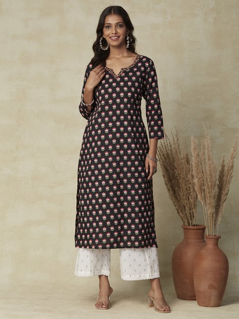 Buy Eeshva India Red Silk Bandhani Kurta & Pants (Set of 2) online