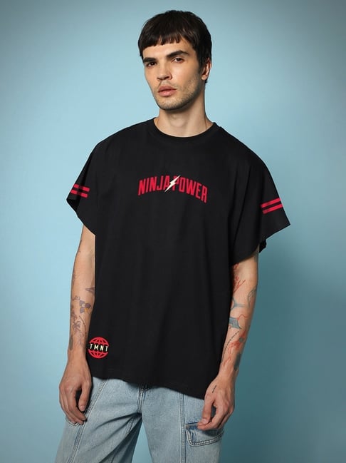 Buy Bewakoof Black Loose Fit Graphic Print T-Shirt for Men's