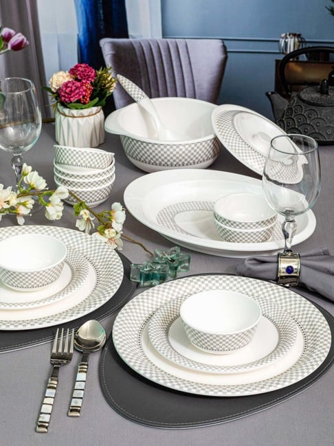 Servewell Checkers Melamine 31 Pcs Dinner Set