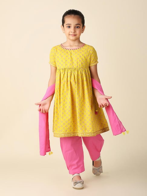 Fabindia Kids Lime Green & Pink Printed Kurta, Salwar with Dupatta-image-36
