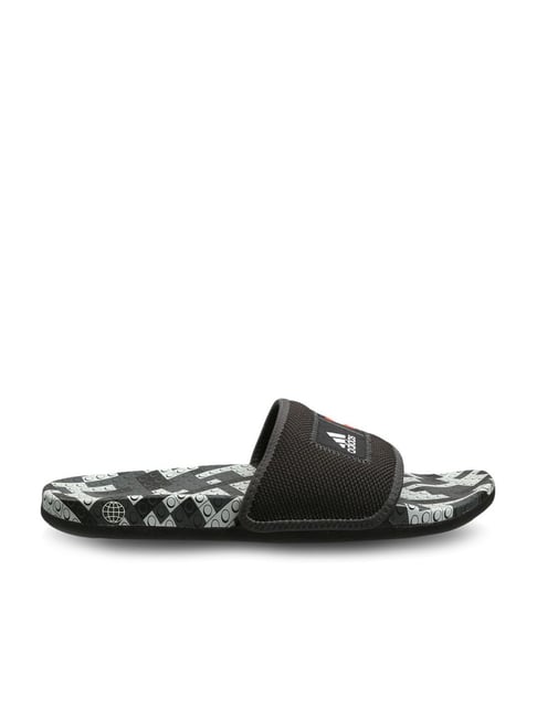 Black adilette 2024 comfort slides