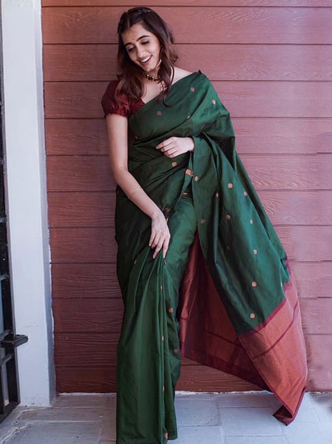 Buy Green Sarees for Women by Ri-wah Online | Ajio.com